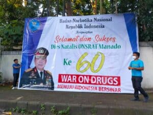 Pemasangan Baliho Dalam Rangka Dies Natalis Unsrat Manado Ke-60 Pemasangan Baliho Dalam Rangka Dies Natalis Unsrat Manado Ke-60